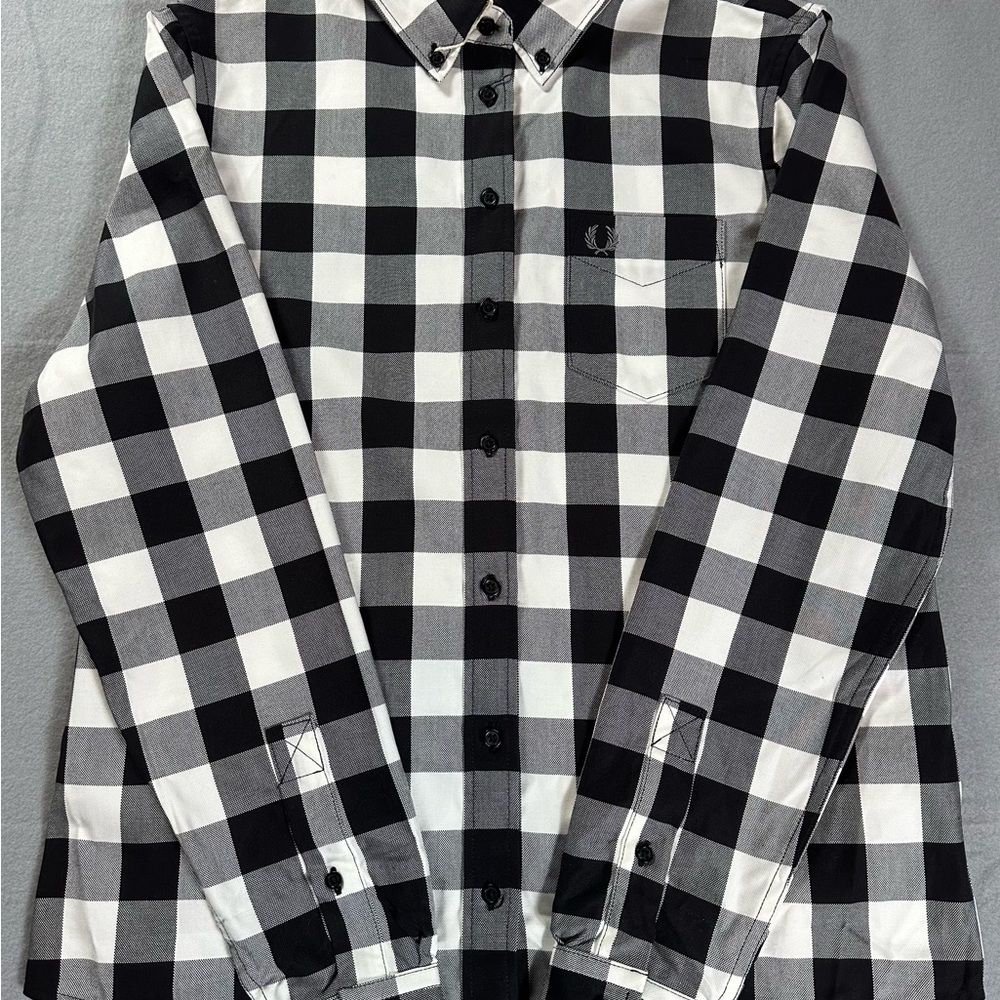 Fred Perry Women’s White and Black Gingham Shirt